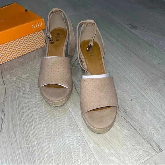 Ana Brenda wedges - Picture 5 of 7